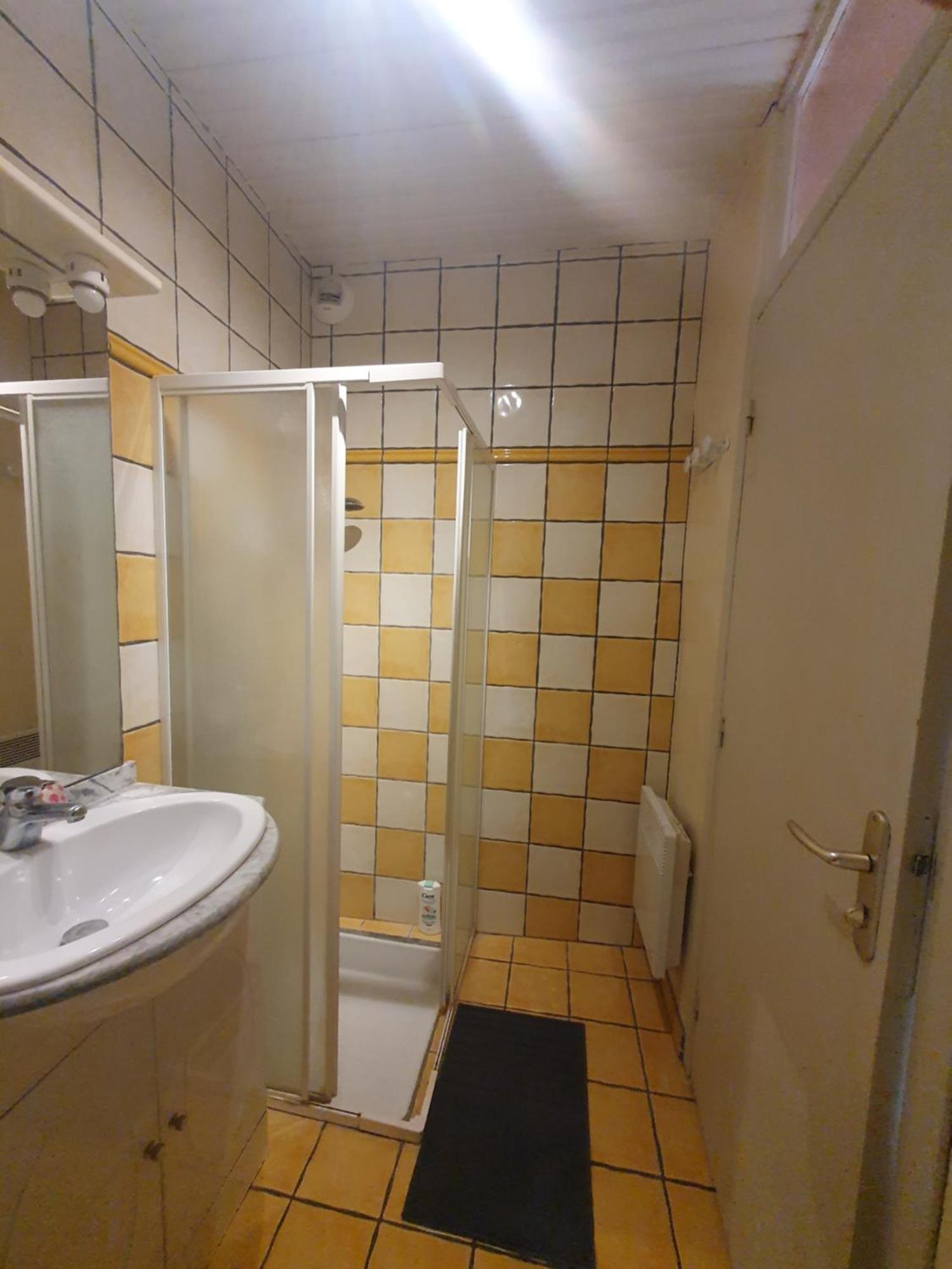 Appartement Meuble Centre Ville Ньон Экстерьер фото